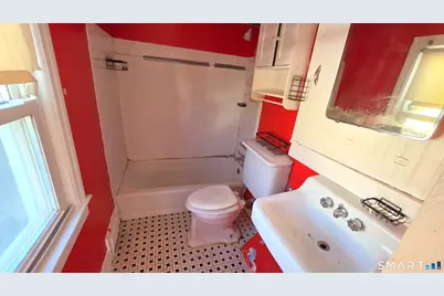 162 Cleveland Avenue, Hartford, CT 06120 - Photo 18