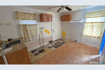 162 Cleveland Avenue, Hartford, CT 06120 - Photo 12