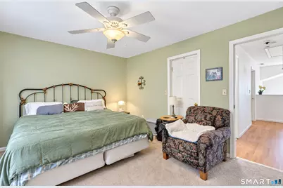 2390 State Street #2i, Hamden, CT 06517 - Photo 8