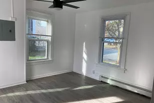 26 Prospect St, New London, CT 06320 - Photo 6