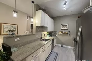 38 Hope St, East Lyme, CT 06357 - Photo 14