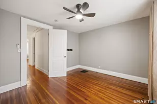 27 Seminole Ave, Waterbury, CT 06705 - Photo 20