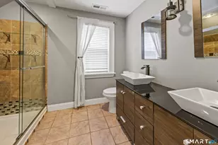 27 Seminole Ave, Waterbury, CT 06705 - Photo 28