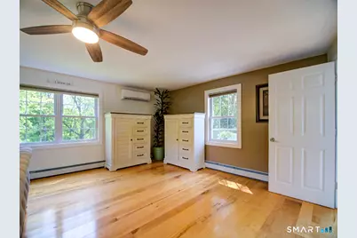 81 Old Coach Highway, Hamden, CT 06518 - Photo 12