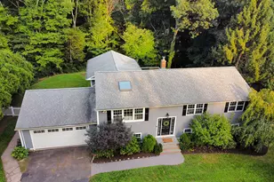 81 Old Coach Hwy, Hamden, CT 06518 - Photo 2