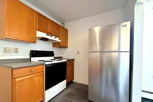 13 Jefferson Ave, New London, CT 06320 - Photo 10