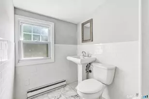 2082 Stratfield Rd, Fairfield, CT 06825 - Photo 22