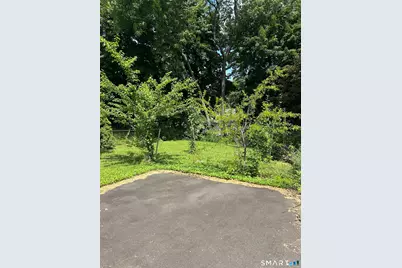 327 North Hoadley Street, Naugatuck, CT 06770 - Photo 18