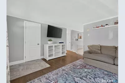 28 Martin Court, Montville, CT 06382 - Photo 6