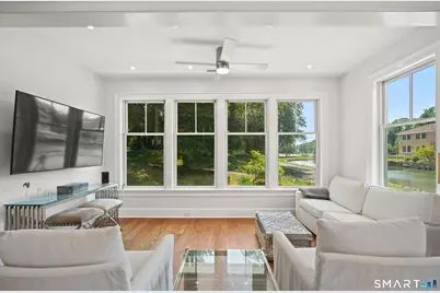 31 Meadow Wood Drive, Greenwich, CT 06830 - Photo 10
