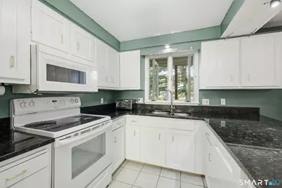 125 Lamplighter Drive, Manchester, CT 06040 - Photo 6