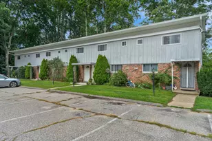 19 Denlar Dr, Chester, CT 06412 - Photo 1