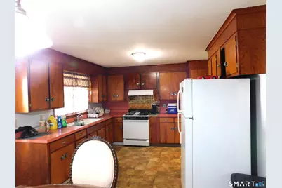 234 Queen Street, Bridgeport, CT 06606 - Photo 10