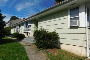 234 Queen St, Bridgeport, CT 06606 - Photo 2