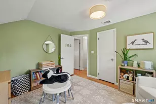 200 Woodridge Dr S, Stamford, CT 06902 - Photo 28