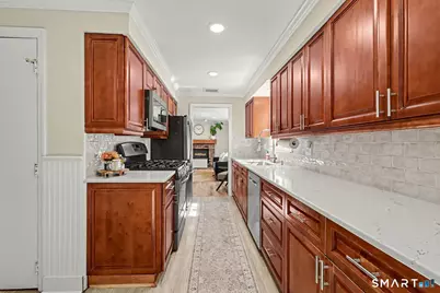 200 Woodridge Drive South, Stamford, CT 06902 - Photo 10