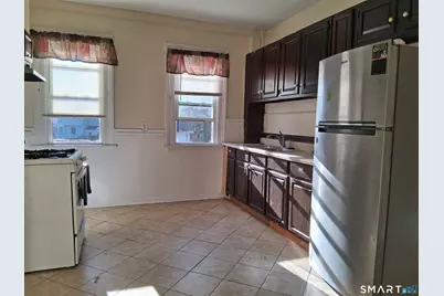 135 Sherwood Avenue #3, Bridgeport, CT 06605 - Photo 2