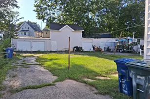 135 Sherwood Ave, Bridgeport, CT 06605 - Photo 6