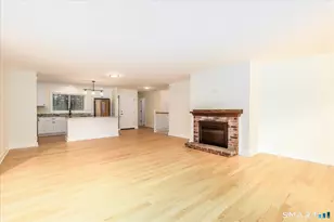 476 Commanche Ln, Stratford, CT 06614 - Photo 6