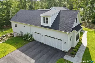 30 -1 Lords Meadow Ln, Old Lyme, CT 06371 - Photo 32