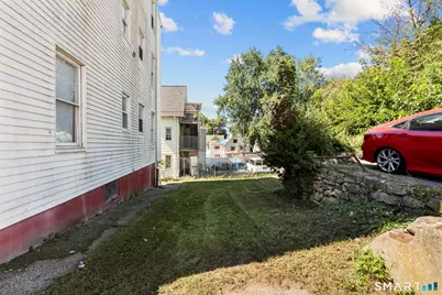 35 Madison Street, Waterbury, CT 06706 - Photo 16