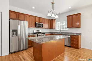 30 Glen Pl, Glastonbury, CT 06033 - Photo 12