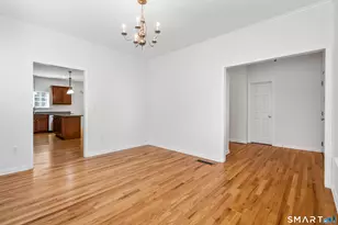 30 Glen Pl, Glastonbury, CT 06033 - Photo 4