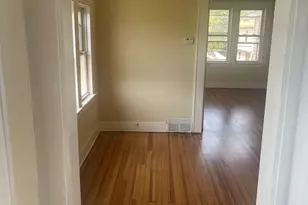 194 Adams St, Bridgeport, CT 06607 - Photo 6
