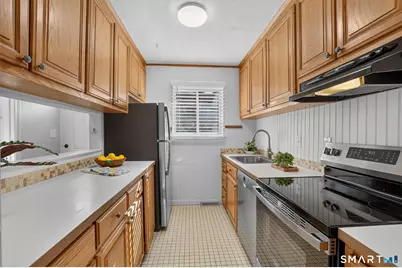 810 Timber Lane #810, Canton, CT 06019 - Photo 12