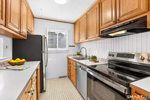 810 Timber Ln, Canton, CT 06019 - Photo 16