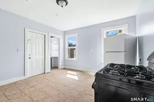 353 Charles St, Bridgeport, CT 06606 - Photo 8