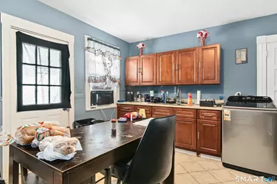 353 Charles Street, Bridgeport, CT 06606 - Photo 18