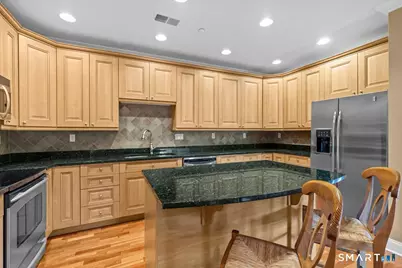 1280 Asylum Avenue #2B, Hartford, CT 06105 - Photo 8