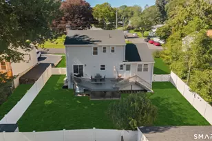 47 Old Stratfield Rd, Fairfield, CT 06825 - Photo 2