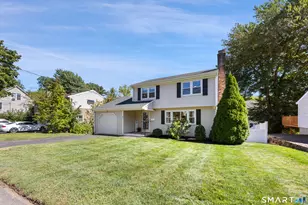 47 Old Stratfield Rd, Fairfield, CT 06825 - Photo 1