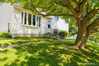 129 Mueller Drive, Hamden, CT 06514 - Photo 2