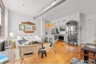 881 Lafayette Boulevard #1D, Bridgeport, CT 06604 - Photo 2