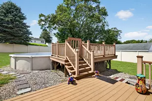 14 Faulkner Dr, Waterford, CT 06375 - Photo 38