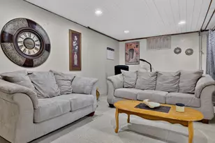 14 Faulkner Dr, Waterford, CT 06375 - Photo 28
