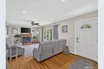 14 Faulkner Drive, Waterford, CT 06375 - Photo 6