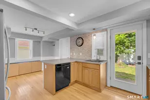 94 Elderkin Ave, Groton, CT 06340 - Photo 16