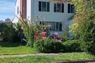 866 Merritt St, Bridgeport, CT 06606 - Photo 2