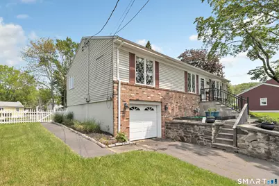 11 Sarah Court, West Haven, CT 06516 - Photo 2