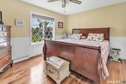 11 Sarah Court, West Haven, CT 06516 - Photo 24