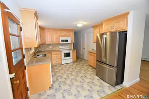 16 Echo Dr, Vernon, CT 06066 - Photo 2