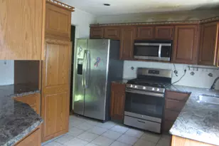 114 Yantic Ln, Norwich, CT 06360 - Photo 6