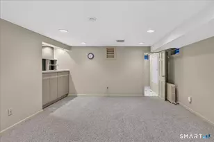 193 Dessa Dr, Hamden, CT 06517 - Photo 30