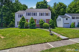 193 Dessa Dr, Hamden, CT 06517 - Photo 32