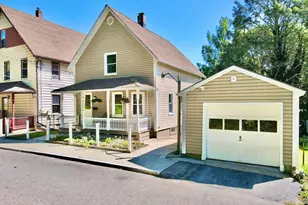 9 Daniel St, Norwich, CT 06360 - Photo 2