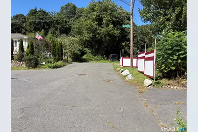 100 Toros Avenue, Waterbury, CT 06704 - Photo 2